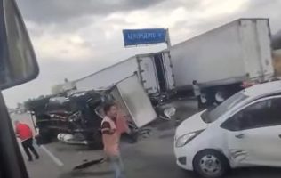 Reportan múltiples choques en la Méx-Qro en Huehuetoca