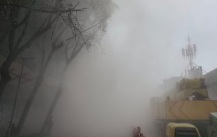 9. Rescatan a 2 y buscan a 3 más por derrumbe en San Antonio Abad