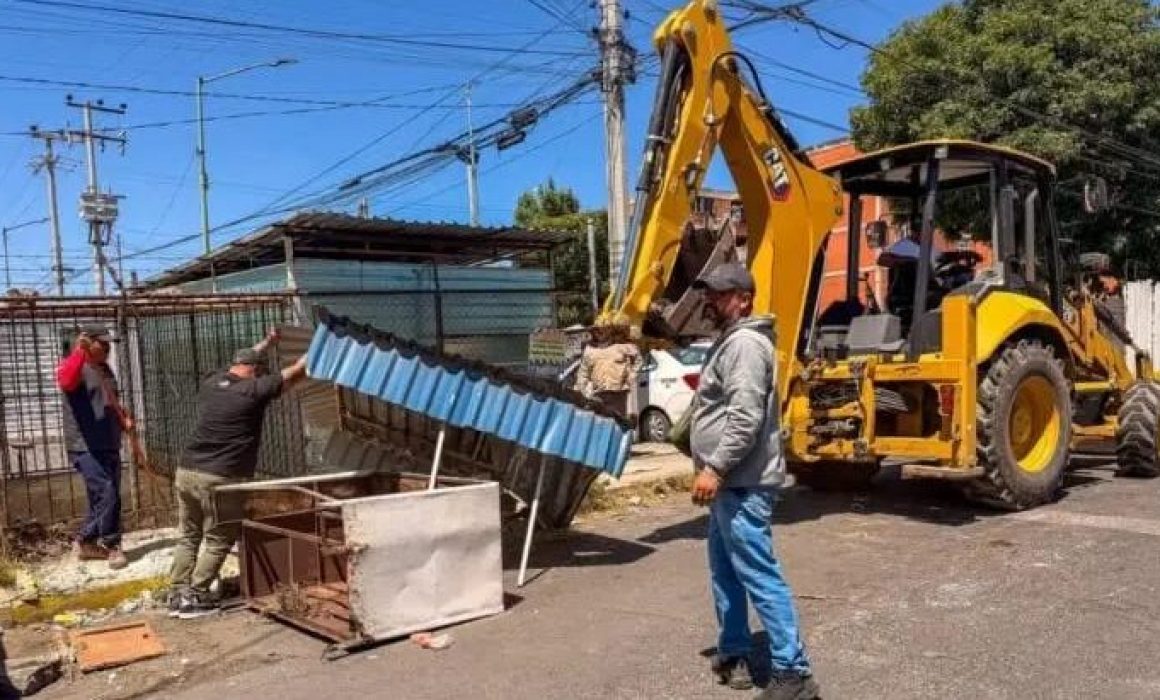 Retiran autoridades puestos irregulares en Cuautitlán Izcalli