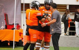 Sale Leones Anáhuac México por su tercera victoria