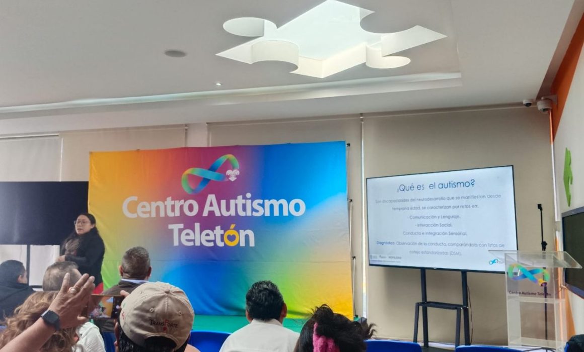 Transportistas reciben capacitación sobre autismo en Ecatepec