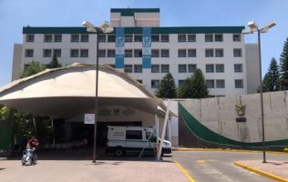 Trasladan a Lomas Verdes a heridos por camión sin frenos en Naucalpan