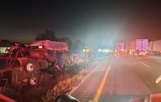 Volcadura de pipa provoca derrame de aceite en la México-Querétaro