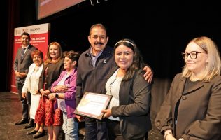 Abre Edomex puerta internacional a estudiantes con nuevas becas