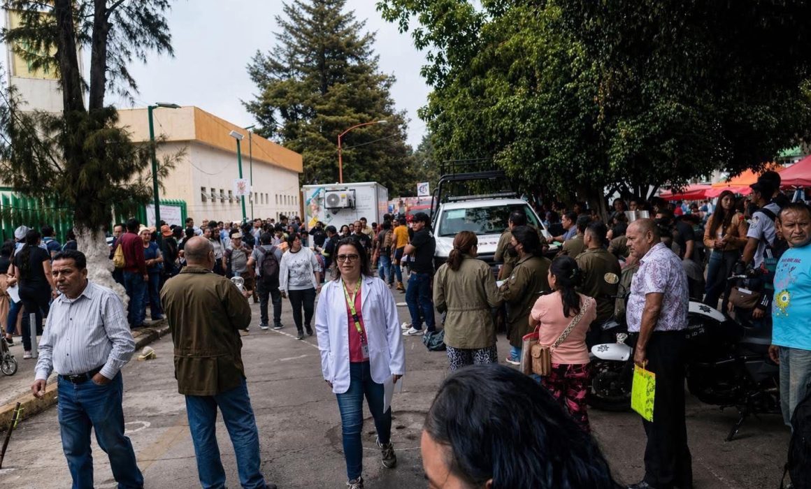 Activa desalojo por amenaza de bomba en UMF 64 Tlalnepantla