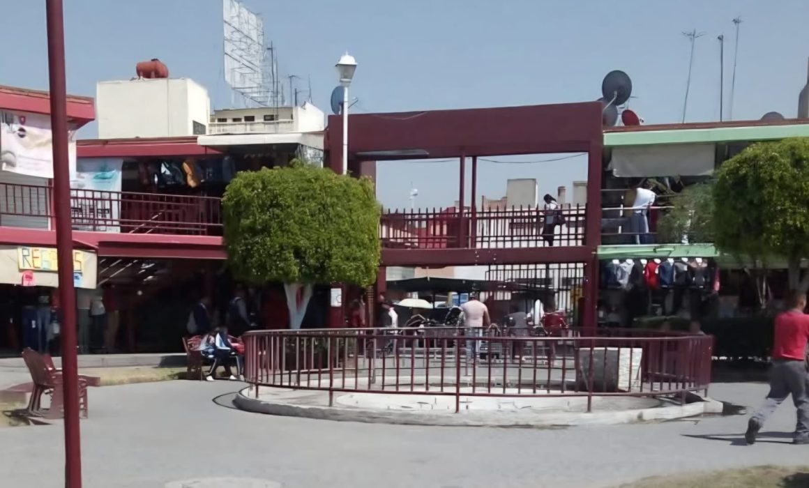Acusan falta de seguridad de Plaza Bicentenario de Texcoco