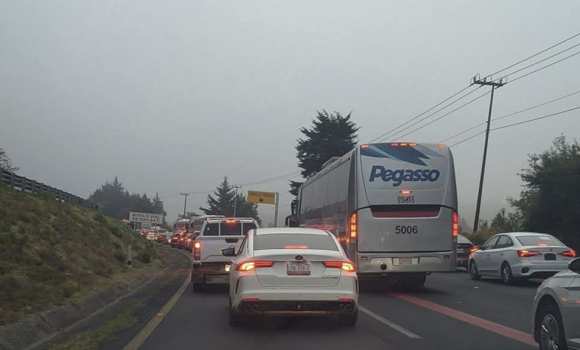 Afecta cierre de autopista servicio de Mexibús y vialidad en Ecatepec