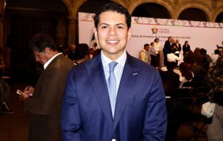 Asiste Paco Mercado a toma de protesta en la AALMAC en CDMX