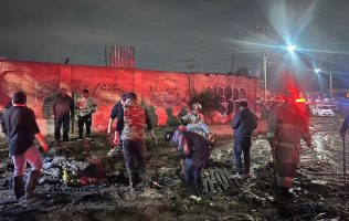Atienden en Metepec desbordamiento de canal en San Bartolomé por lluvia