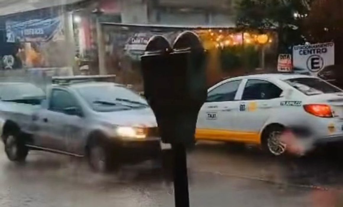 Azotan fuertes lluvias el centro y sur del Edomex por baja presión