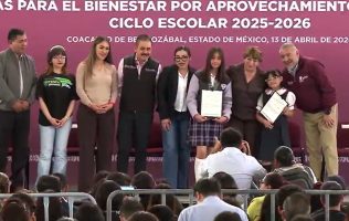 Benefician a 37 mil alumnos mexiquenses con becas por aprovechamiento
