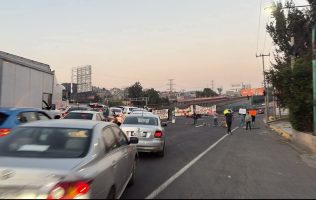 Bloquean autopista México-Pachuca por protesta ambiental
