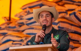 Busca Pepe Couttolenc recortar privilegios en Edomex