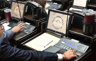 Buscan proteger al magisterio del Edomex de alumnos violentos
