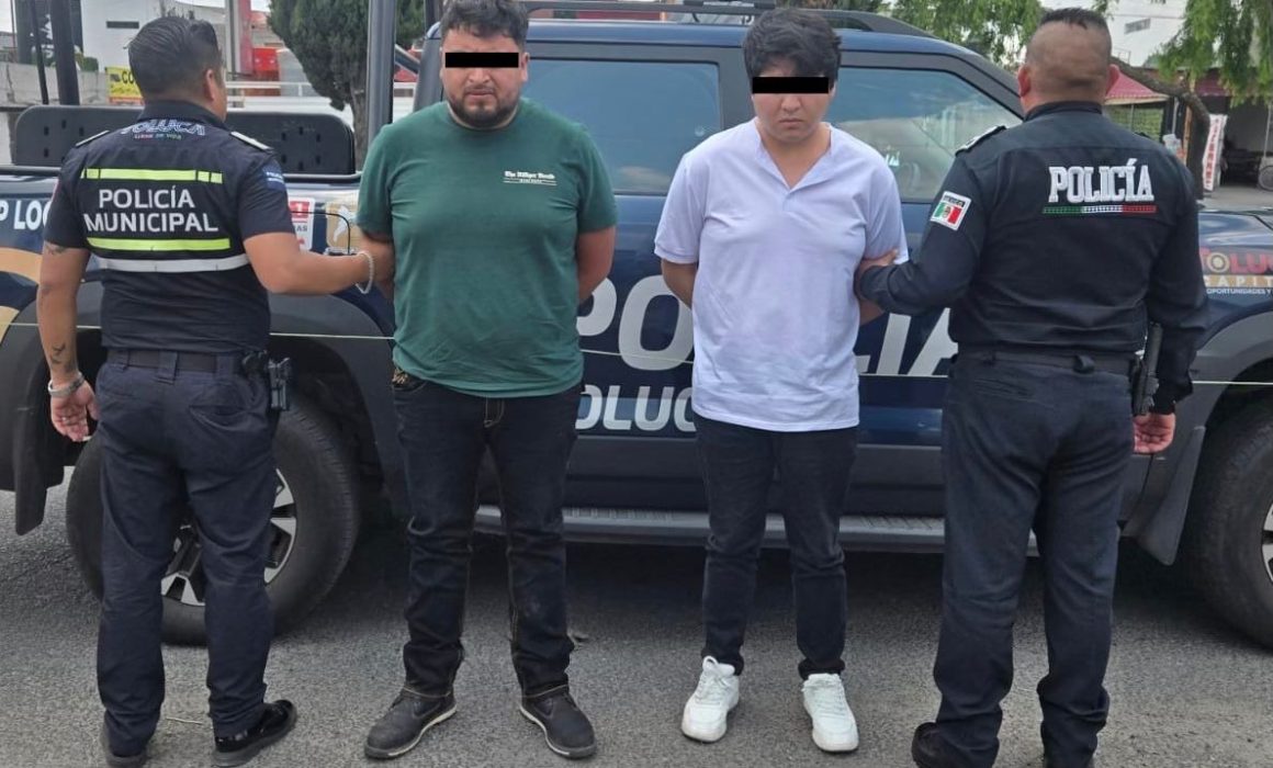Caen 2 sujetos con 15 celulares robados en Toluca tras atraco a mujer