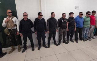 Caen 6 policías de Jilotzingo por robar camión; intentaron sobornar
