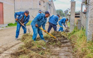 Concluyen trabajos de limpieza tras fuertes lluvias en Metepec