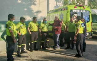 Coordina Edomex traslados a hospitales de lesionados en Acapulco