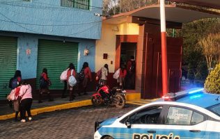 Despliegan operativo de seguridad en Metepec por regreso a clases