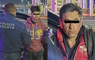 Detienen a 3 por robar 6 celulares en tienda de Elektra en Toluca
