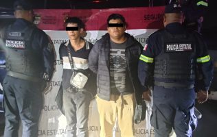 Detienen en Tecámac a 2 presuntos secuestradores tras persecución