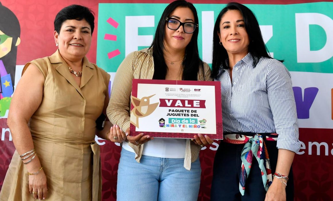Entrega DIFEM más de 63 mil juguetes a niños mexiquenses