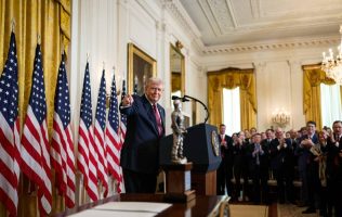 Evacúan a Trump de la Casa Blanca tras reporte de un tirador