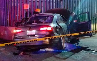 Impacta vehículo en Hospital, deja 4 muertos y 7 heridos en en Tecámac