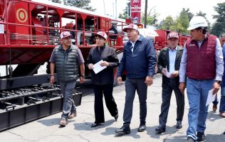 Inicia pavimentación de calles en Toluca con maquinaria especial propia