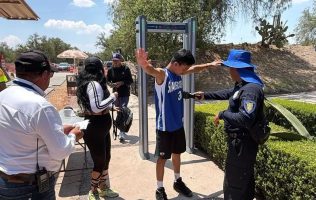 Instalan nuevamente arcos de seguridad en Teotihuacán luego de atentado