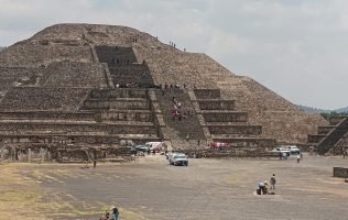 Lamenta Delfina Gómez atentado en Teotihuacán; ofrece apoyo a familias