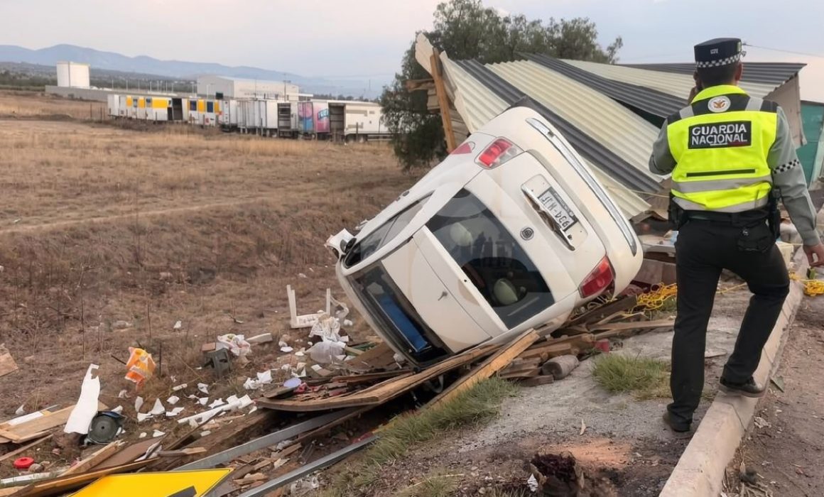 Mueren 2 mujeres tras presunto asalto en la México-Tulancingo