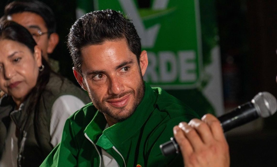 Promueve Pepe Couttolenc la apertura de espacios políticos para jóvenes