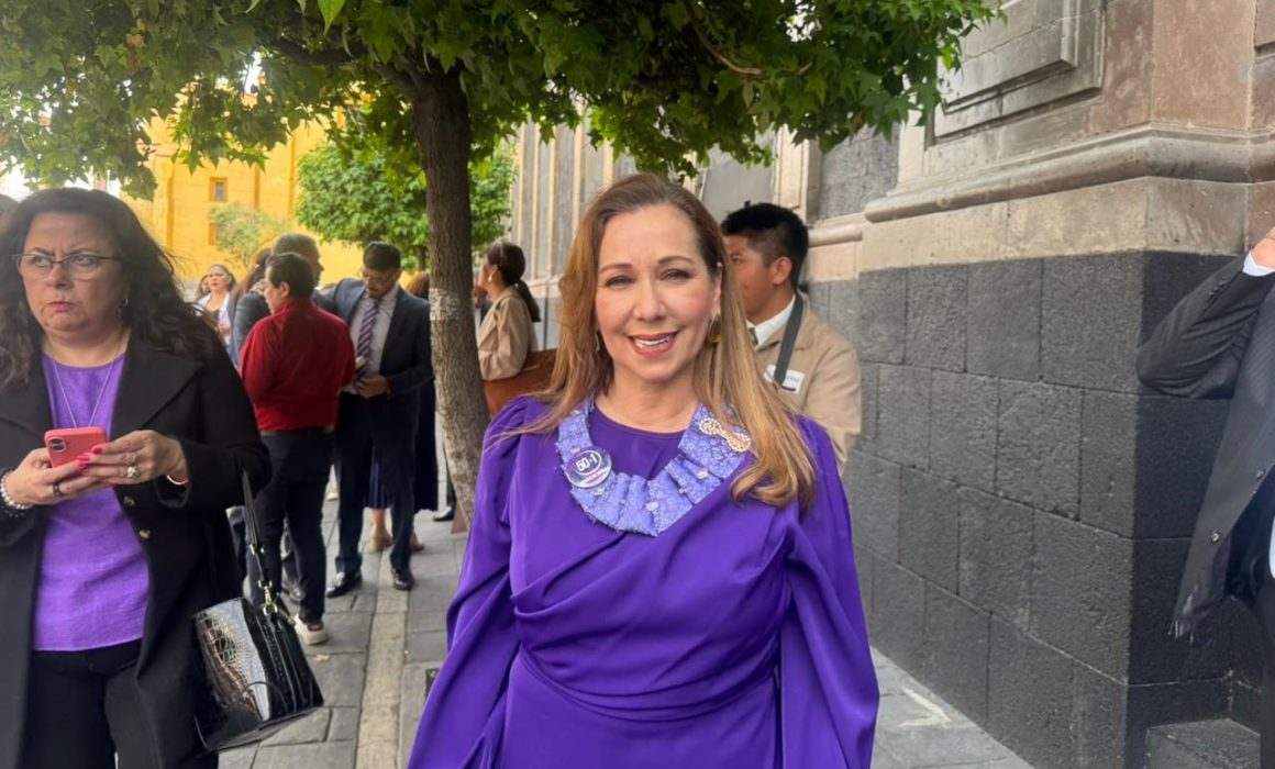 Reconoce María Elena Orantes legado de Ana Lilia Herrera en 50+1