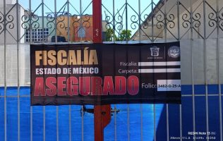 Recuperan auto en Apaxco y coloca FGJEM sellos a predio clandestino