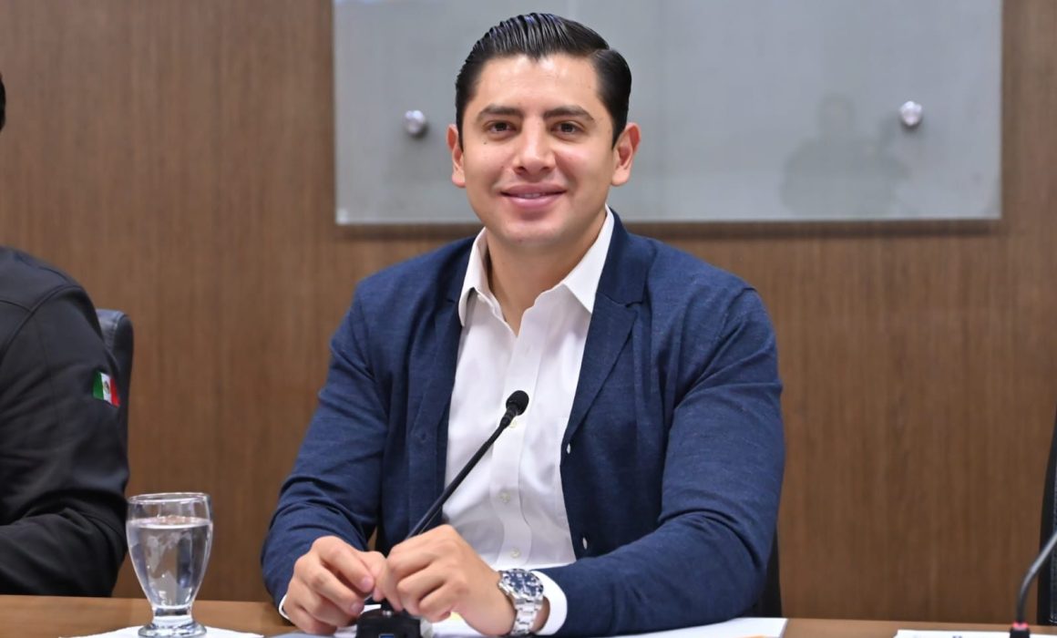 Respalda Carlos Zurita iniciativa para combatir el nepotismo en el Edomex