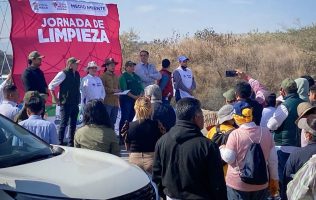 Sanean espacios en Naucalpan con retiro de 10 toneladas de residuos