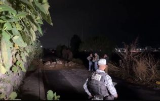 Se abre socavón en puente de Tlalmanalco por lluvias