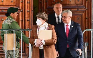 Sella Delfina Gómez alianza con Claudia Sheinbaum tras renovar gabinete