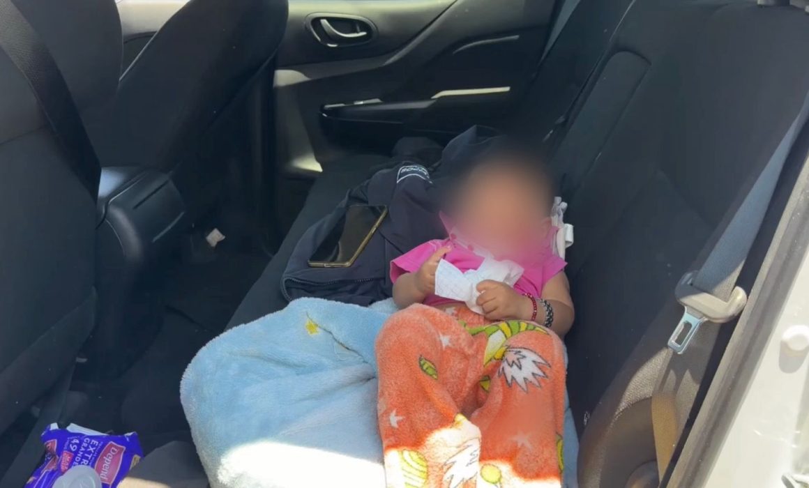 Abandonan a bebé en taxi de aplicación en Ecatepec; fue llevado al DIF