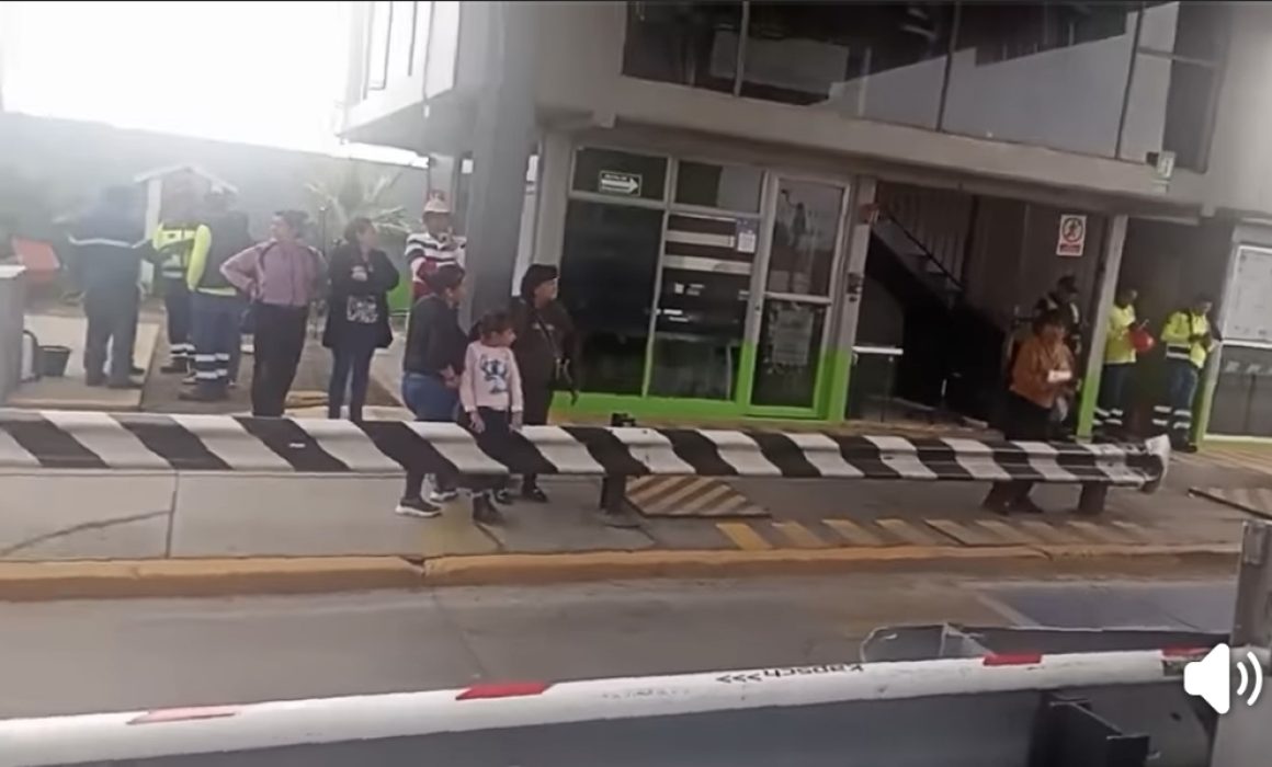 Abren caseta El Dorado por temor a cierre de acceso en Mina México