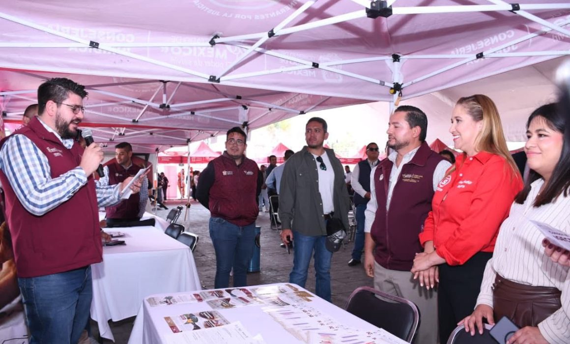 Acerca Ana Muñiz más de 100 trámites gratuitos en San Mateo Atenco