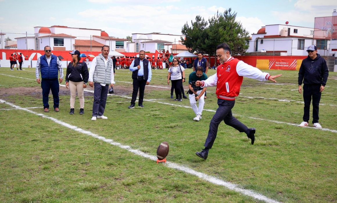 Acude Fernando Flores a Clásico UVM mexiquense de la Juvenil ONEFA