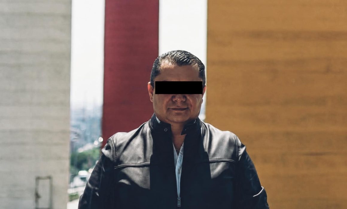 Acusan a Juan Olivas de pseudoactivista tras captura en Naucalpan