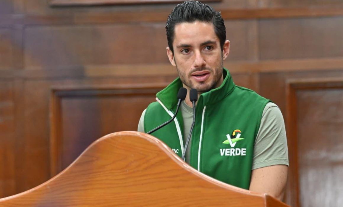 Advierte Pepe Couttolenc a regidores Si no trabajan, no me sirven