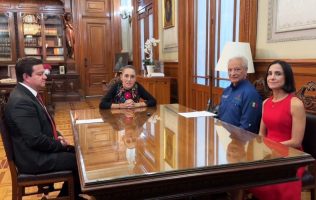 Anuncia Sheinbaum renuncia de Víctor Rodríguez como director de Pemex