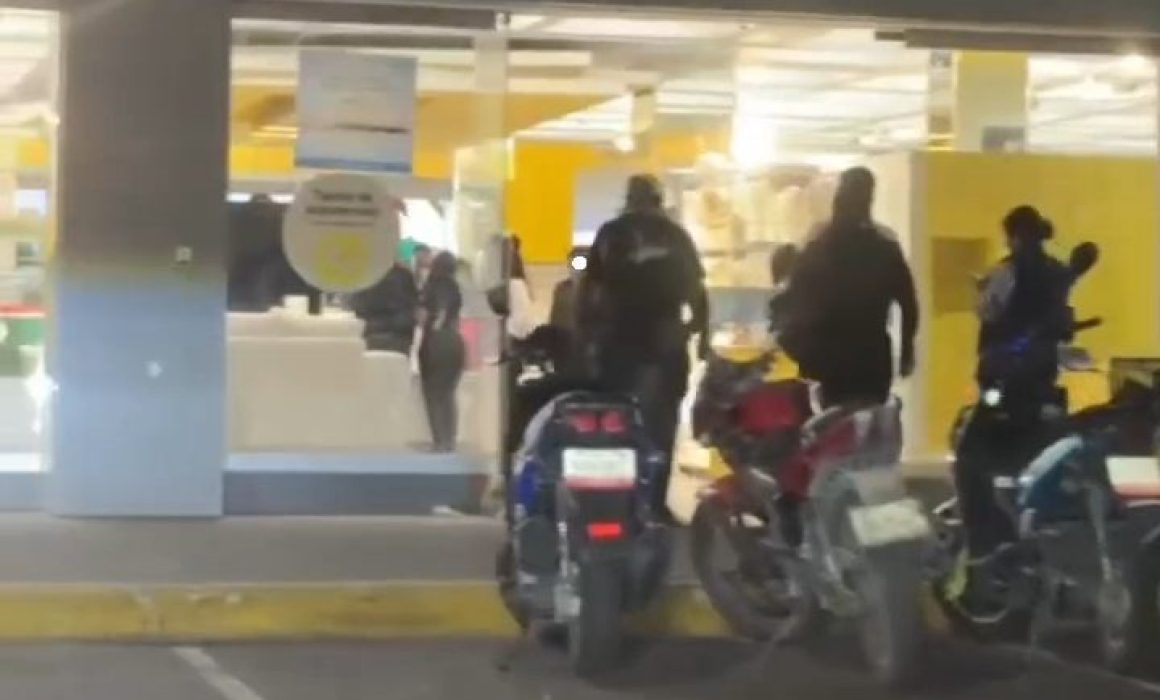 Asaltan tienda Coppel en Gran Patio Texcoco; entraron 4 hombres armados