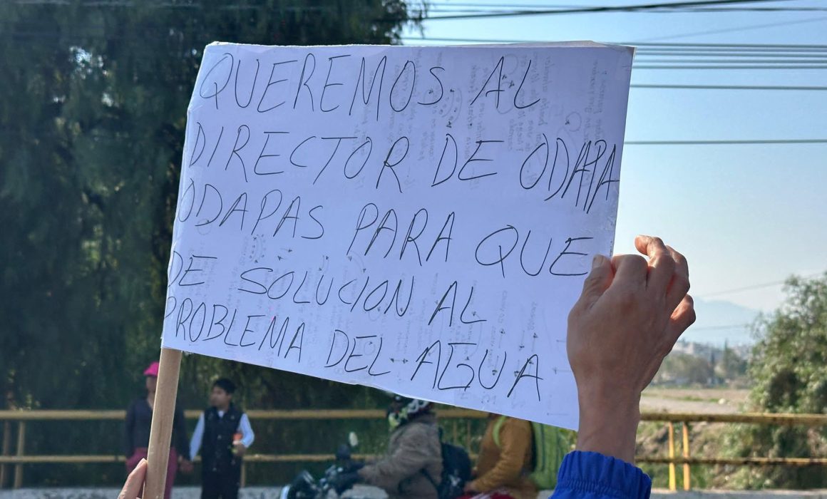 Bloquean la Chalco-Mixquic; exigen que se atienda la falta de agua