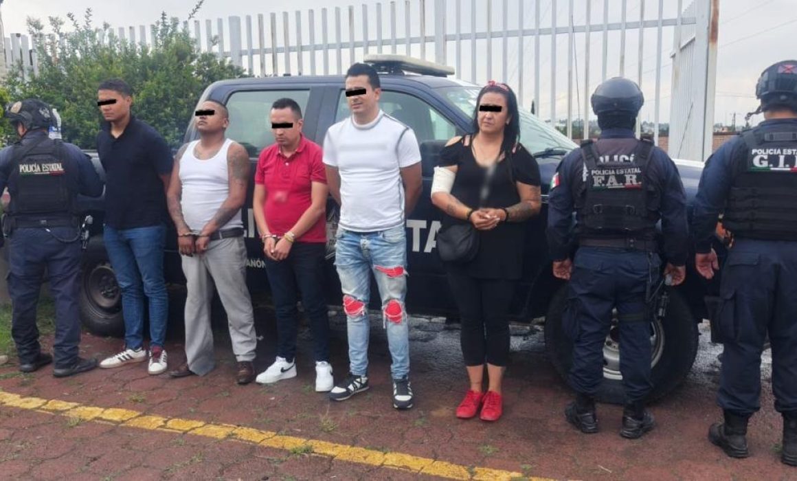 Caen 5 rateros; robaron 400 mil pesos y desataron persecución en Edomex