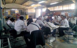 Capacitan en Zumpango a 841 operadores de transporte público